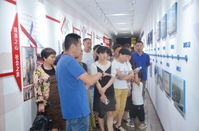 愛(ài)在國(guó)邦——公司組織“敬職愛(ài)家”之優(yōu)秀職工家屬進(jìn)企業(yè)參觀體驗(yàn)活動(dòng)